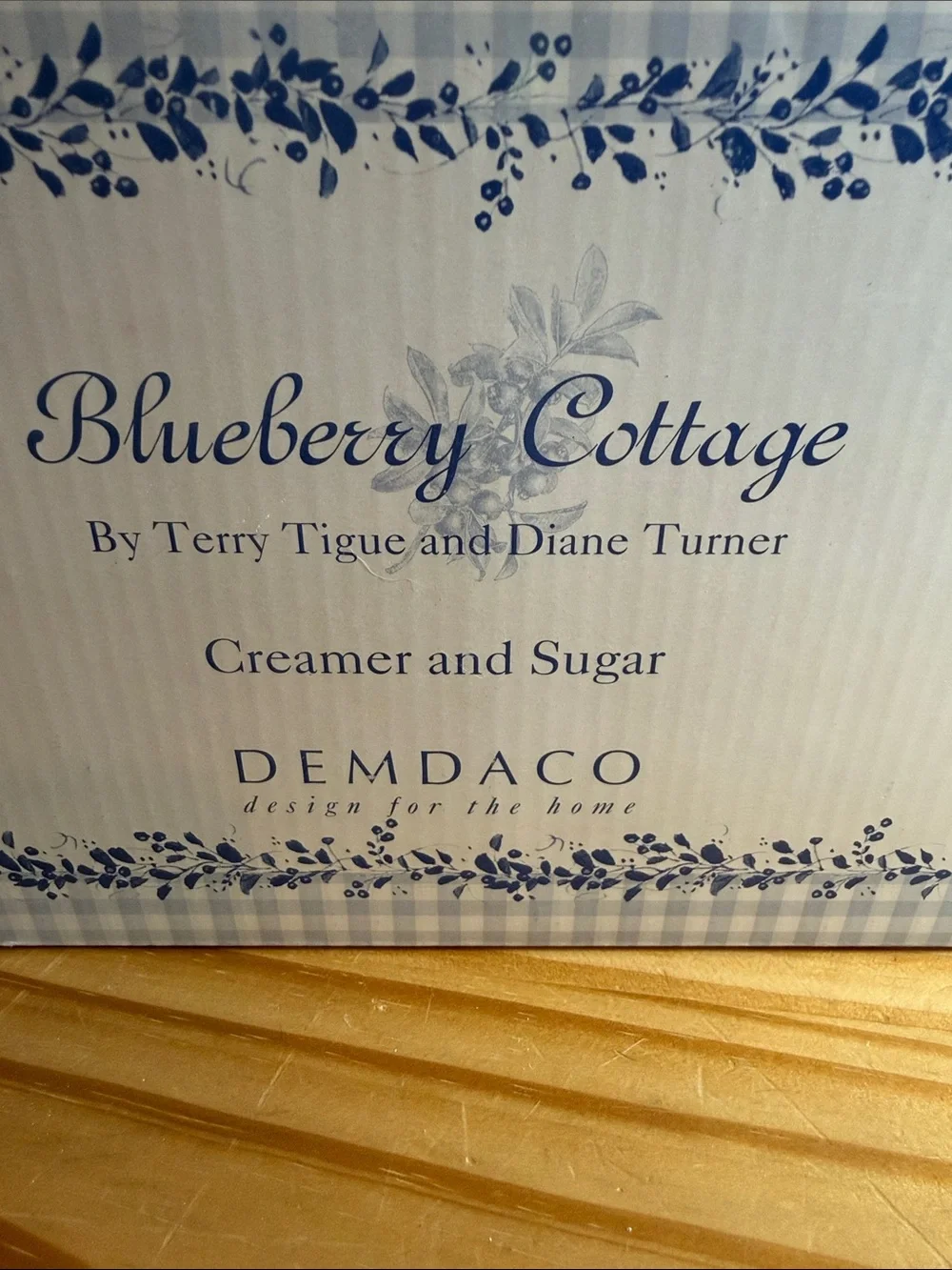 Demdaco Woodsong Blueberry Cottage Sugar and Creamer Set NIB